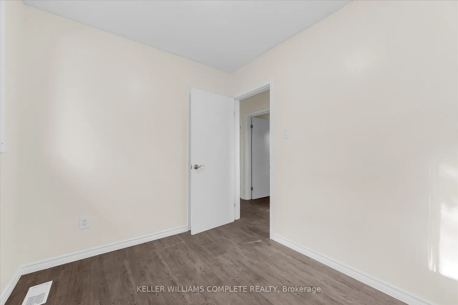 Additional image 11 of 62 Bond Street