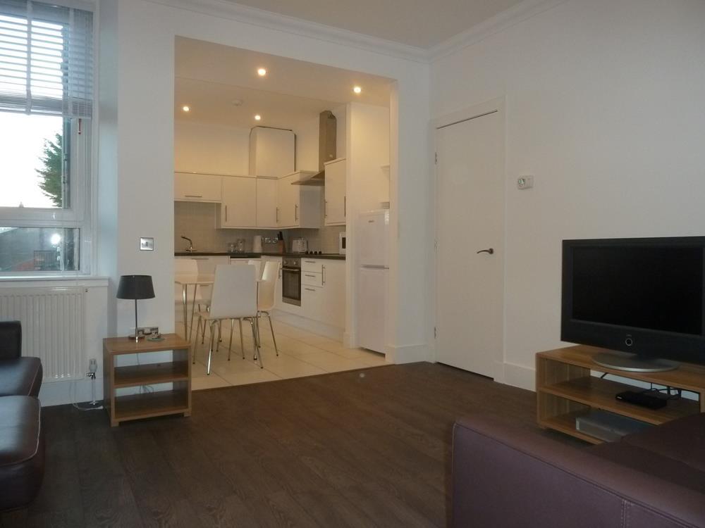 Union Grove, First Left, Aberdeen, AB10