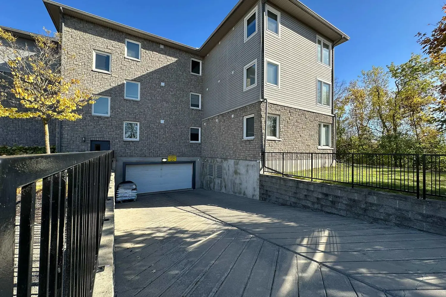 398 Van Buren Street 301