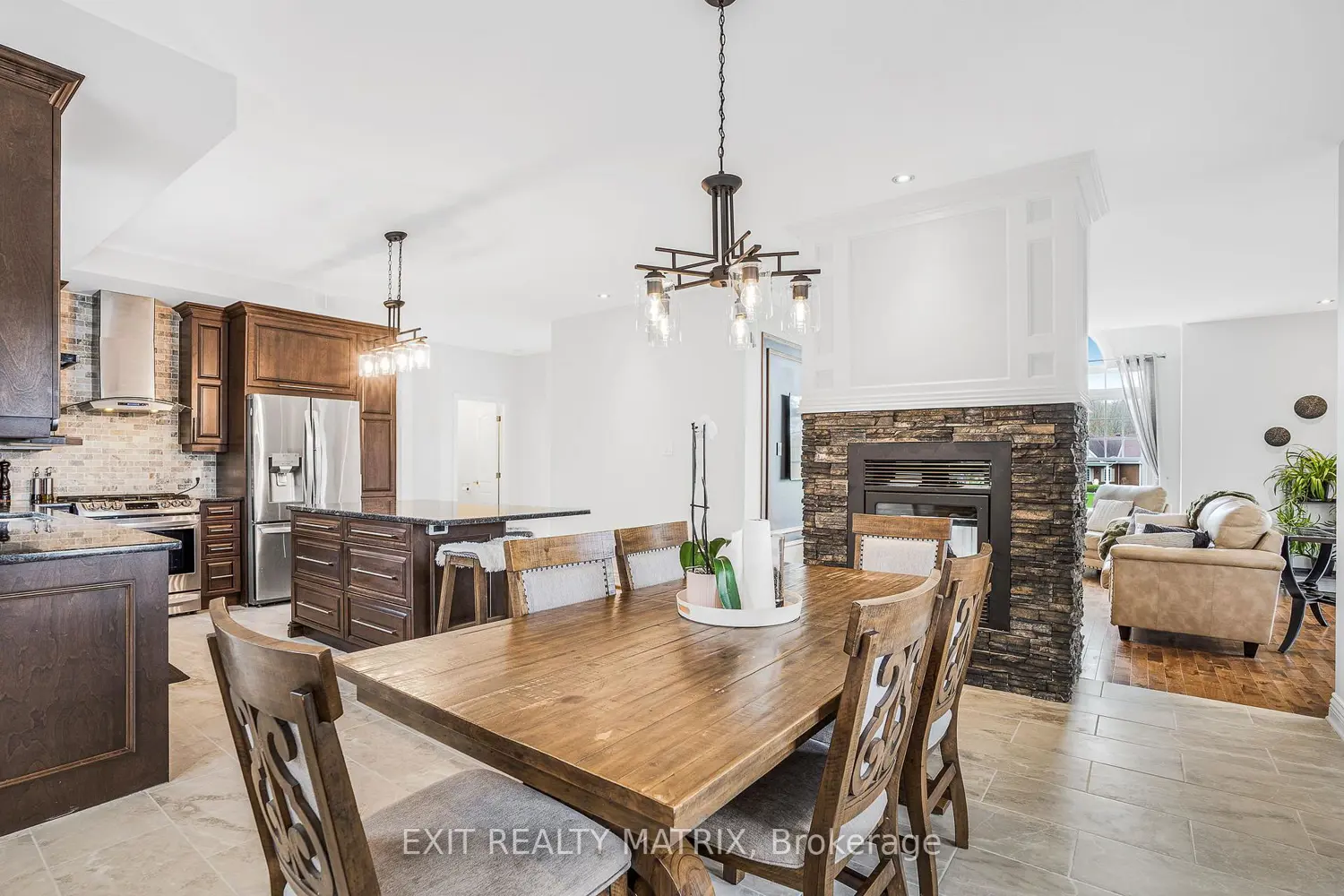 Additional image 7 of 64 Radstock Lane 5