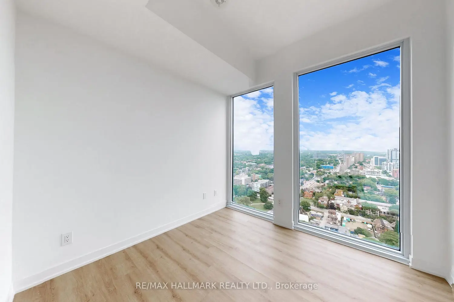 Additional image 9 of 319 Jarvis Street 3515