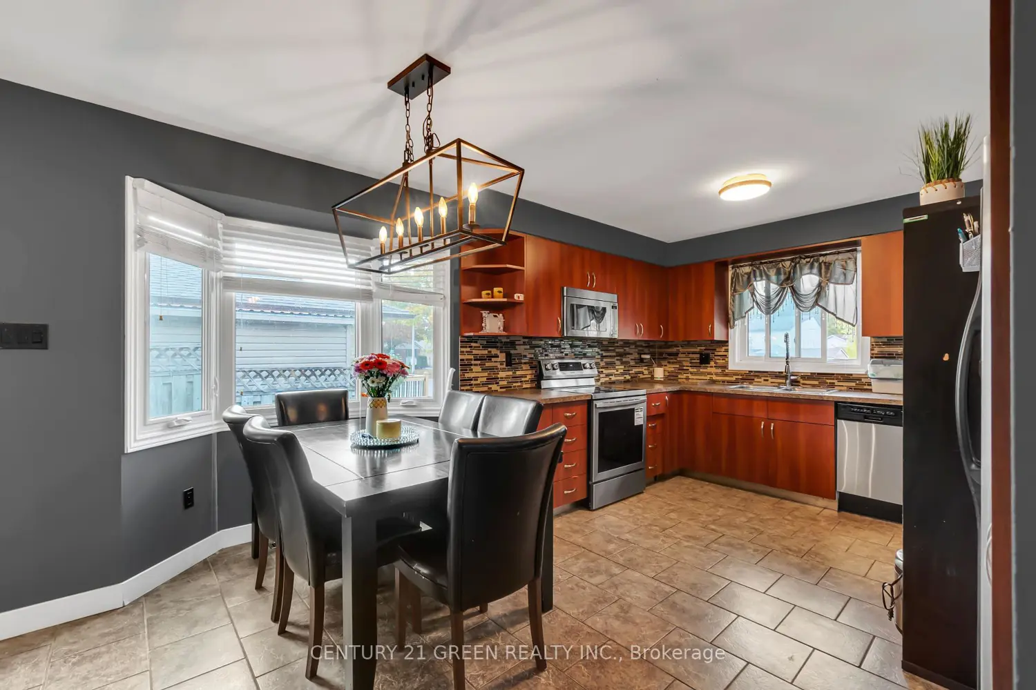 Additional image 12 of 126 Carlyle Drive