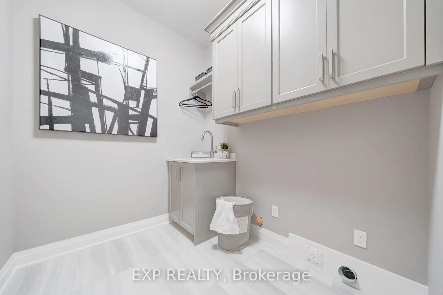 Additional image 6 of 296 Perth Trail H