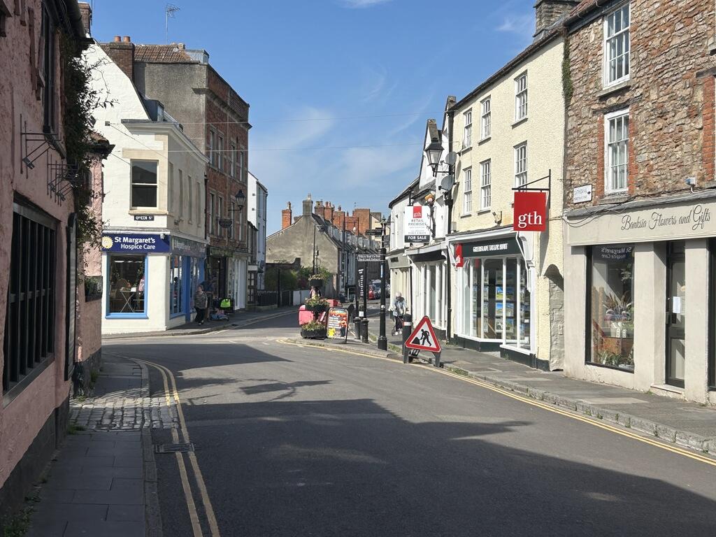 房产图片 9 - 高街, 威尔斯, 萨默塞特, BA5 2AJ