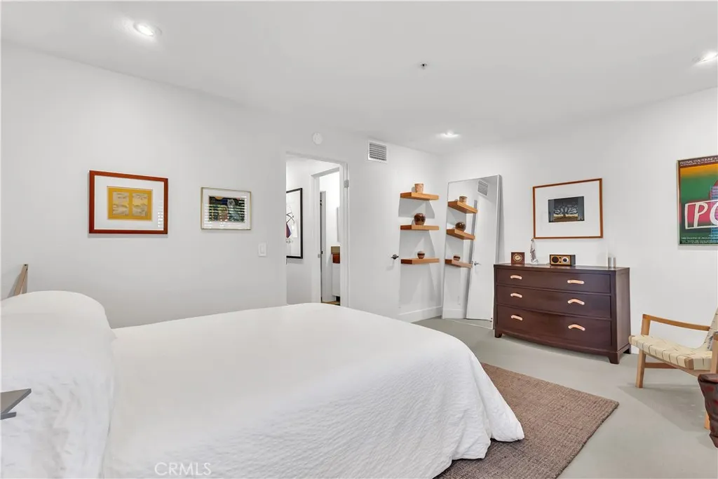 Additional image 19 of 128 Villa Point Dr, Newport Beach, CA 92660