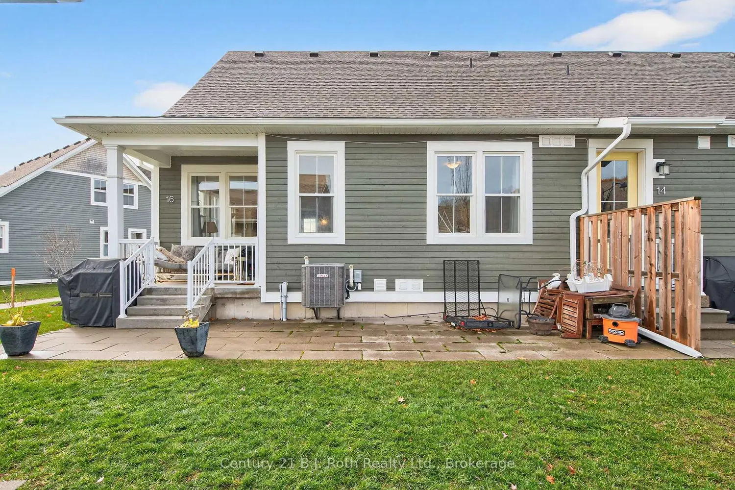 Additional image 16 of 16 Samantha Lane