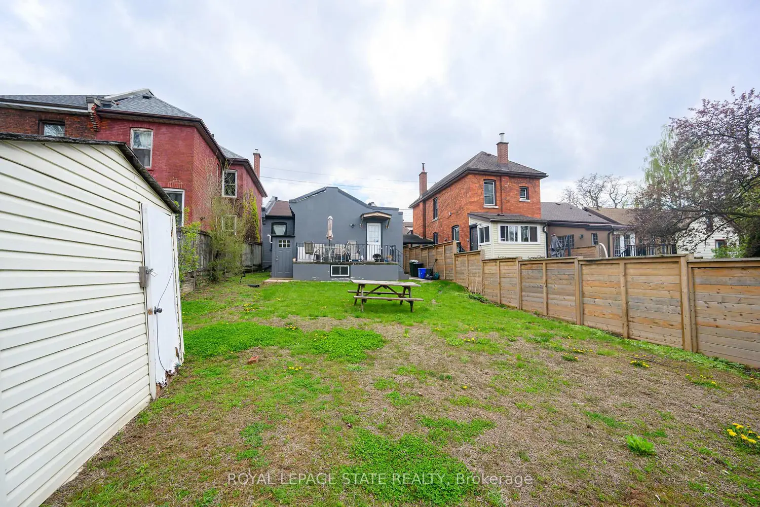 Additional image 19 of 129 Dundurn Street