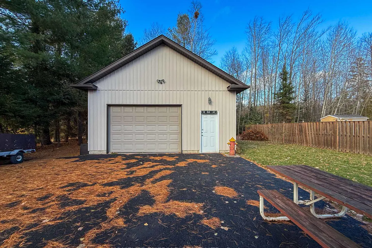 Additional image 16 of 17 Tree Top Street