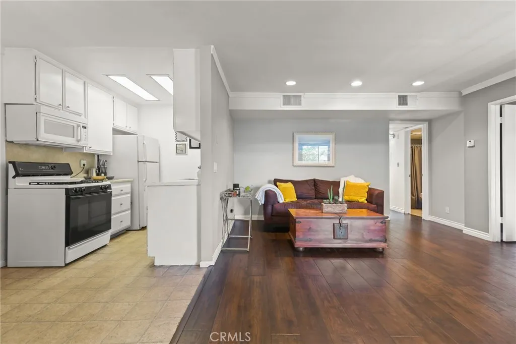 Additional image 6 of 11578 Wyoming Ave Unit 103, Los Angeles, CA 90025