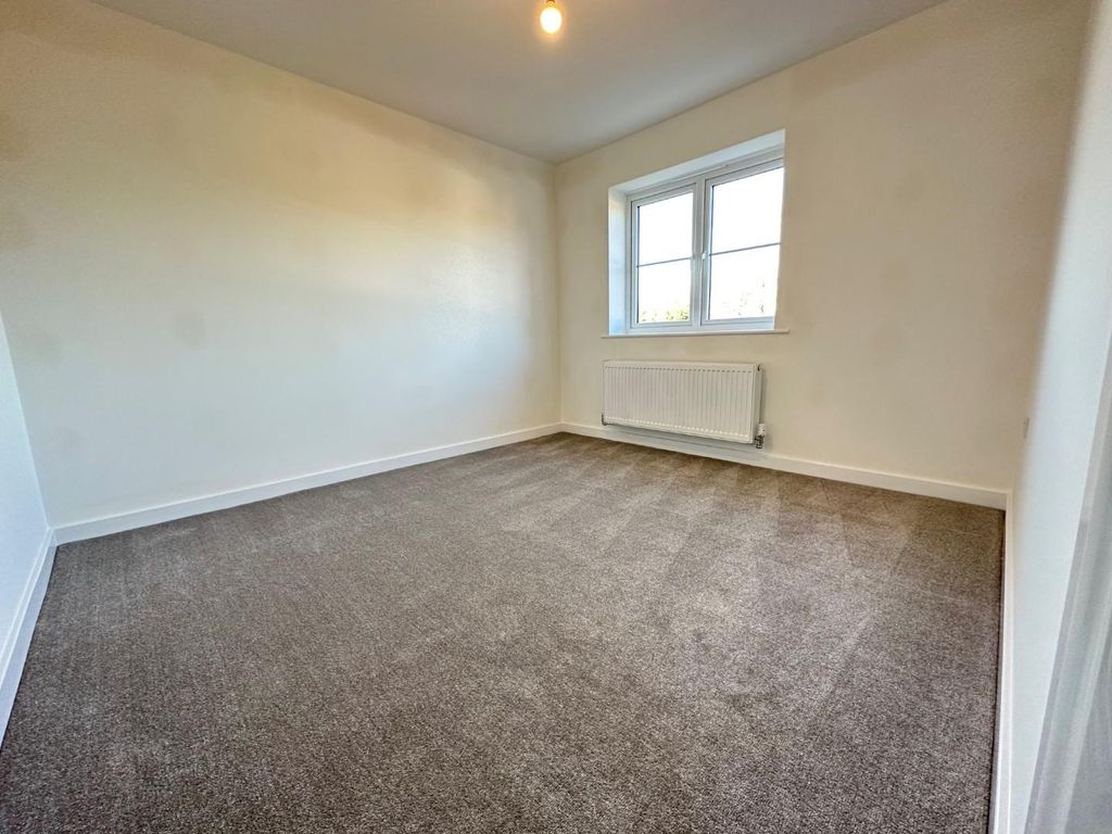 Additional image 10 of 3 bed detached house to rentHarborough Road North, Northampton NN2