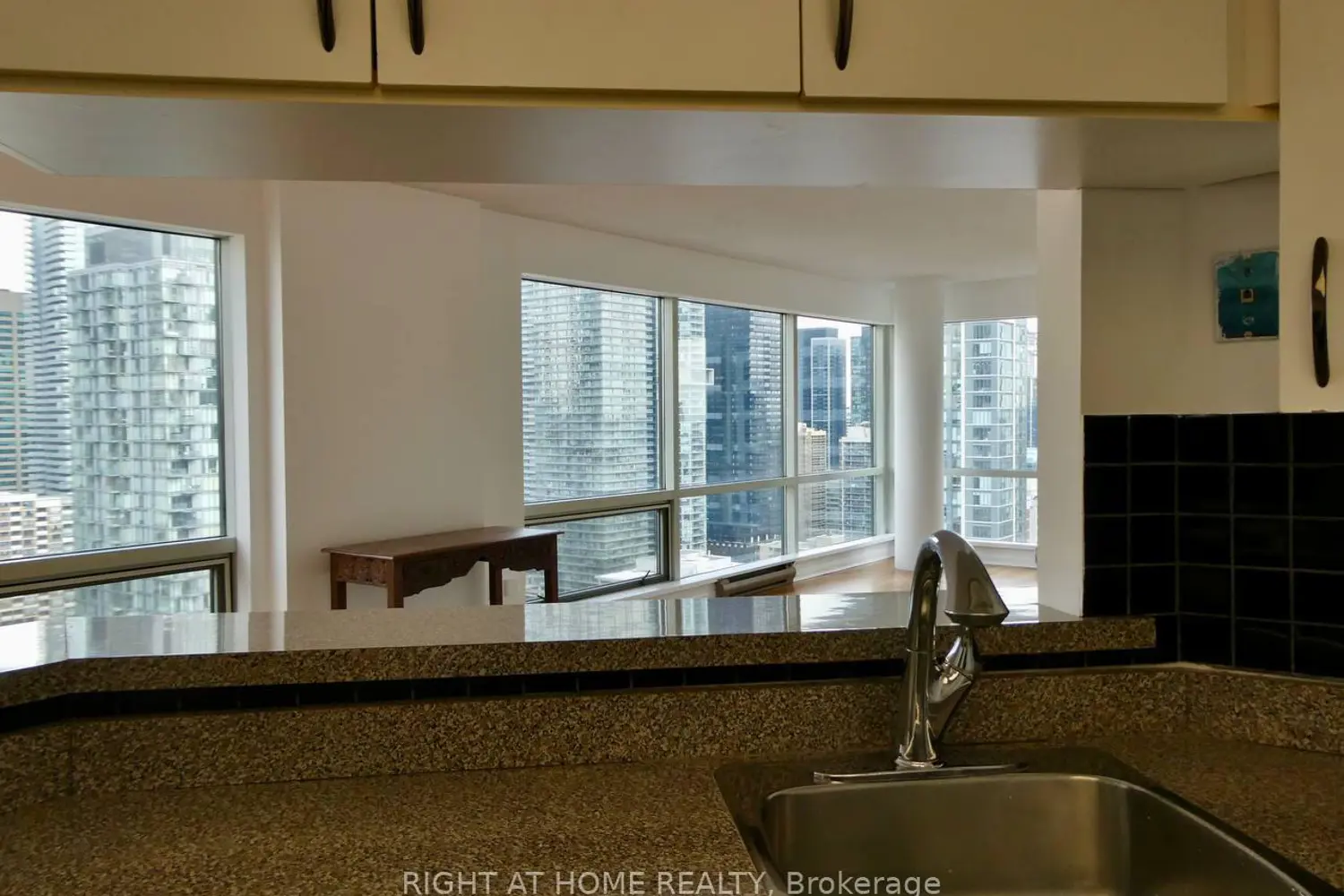 Additional image 12 of 1001 Bay Street 3104