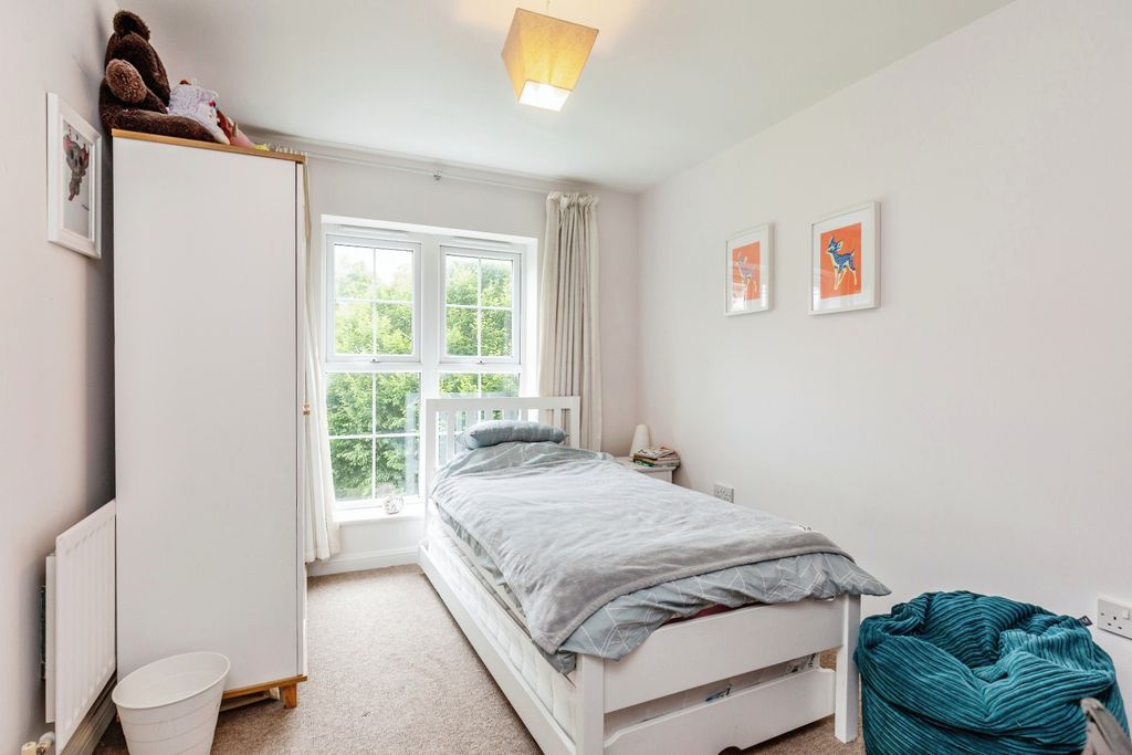 Additional image 8 of 2 bed flat to rentWatch House Place, Bristol BS20