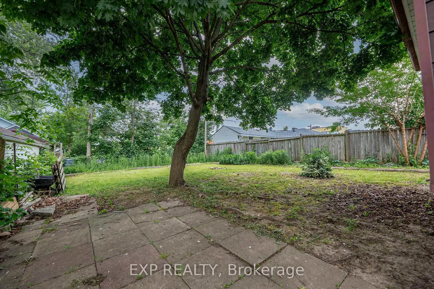 Additional image 17 of 4865 Armoury Street