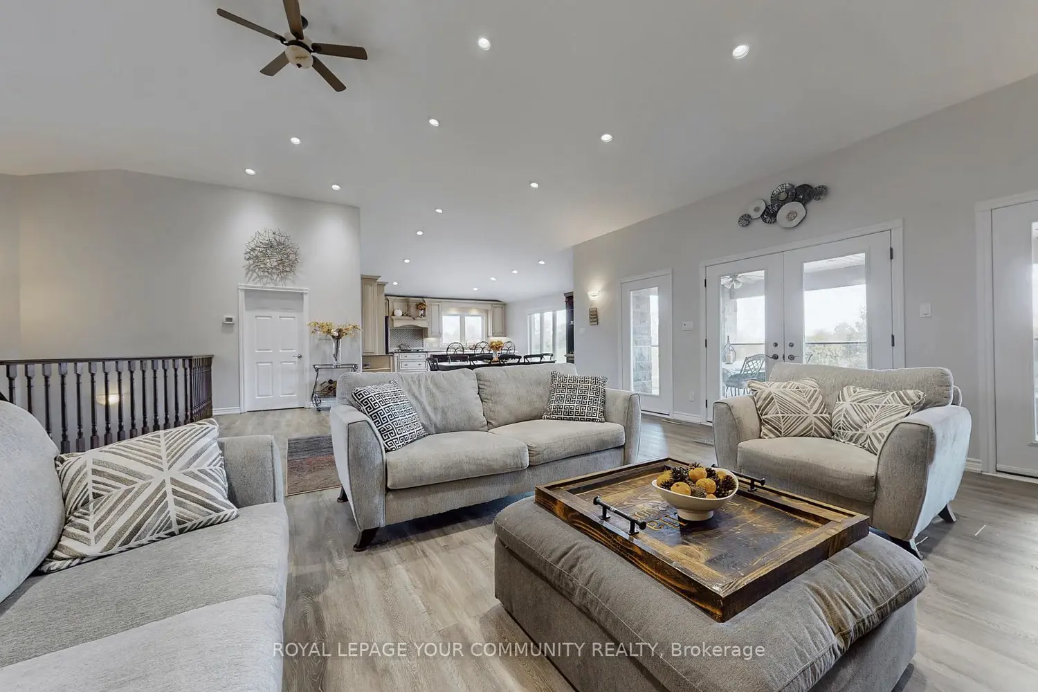 Additional image 2 of 1065 20Th Side Road