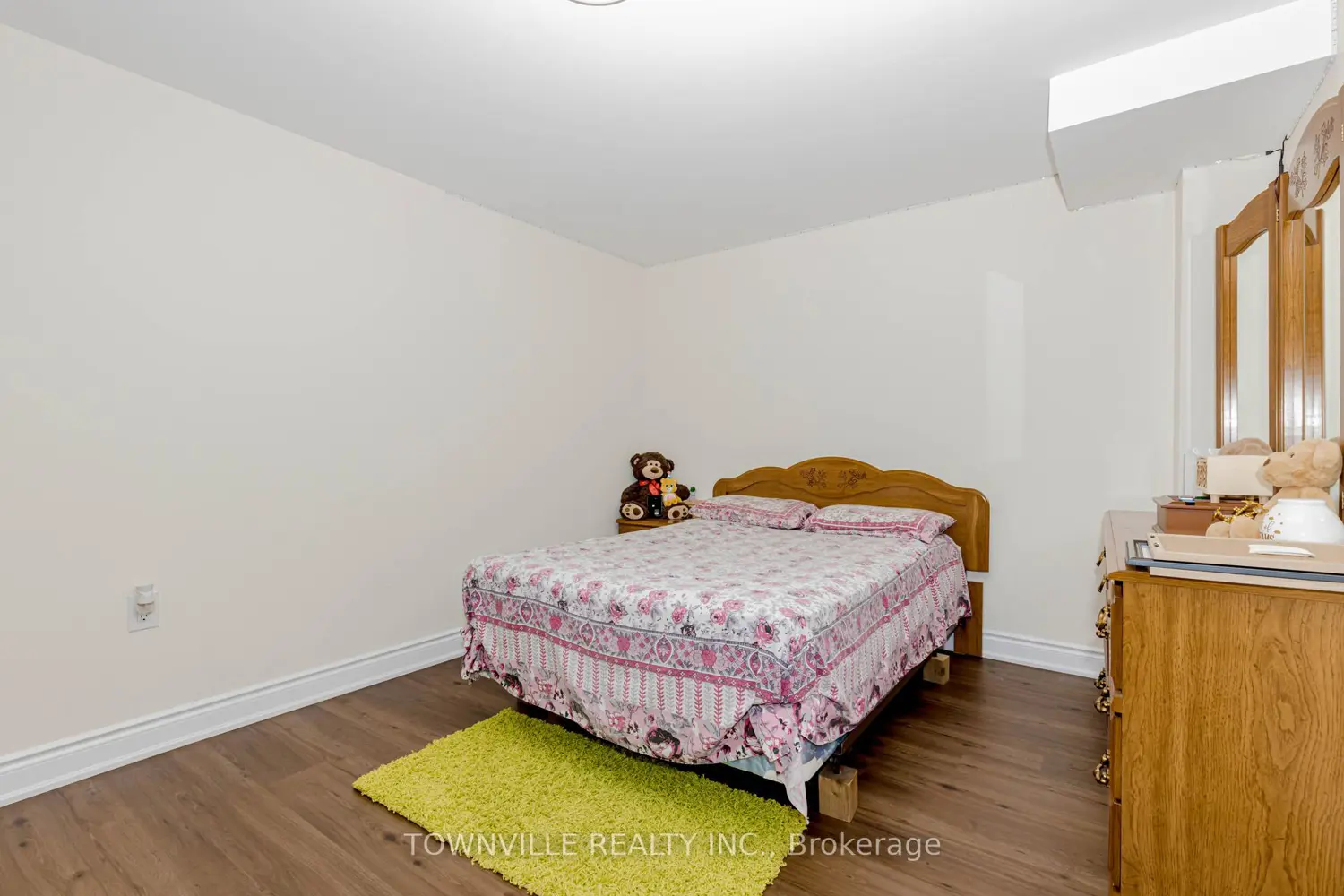 Additional image 15 of 460 Blackburn Drive