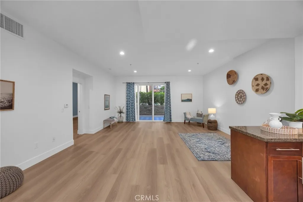 Additional image 7 of 300 E 4th St Unit 115, Long Beach, CA 90802