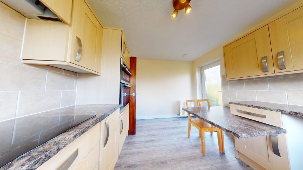Additional image 12 of 3 bed detached house to rentLancaster Avenue, Beith, North Ayrshire KA15