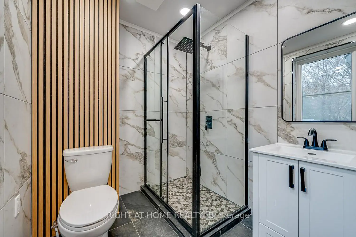 Additional image 9 of 97 Madawaska Street