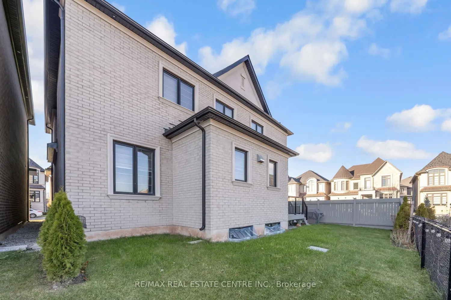 Additional image 15 of 2336 Edward Leaver Trail