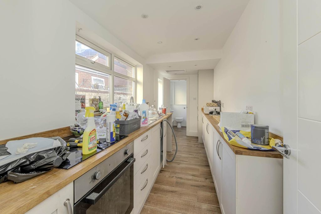 Additional image 6 of 2 bed terraced house to rentPalmerston Street, Newcastle Under Lyme ST5