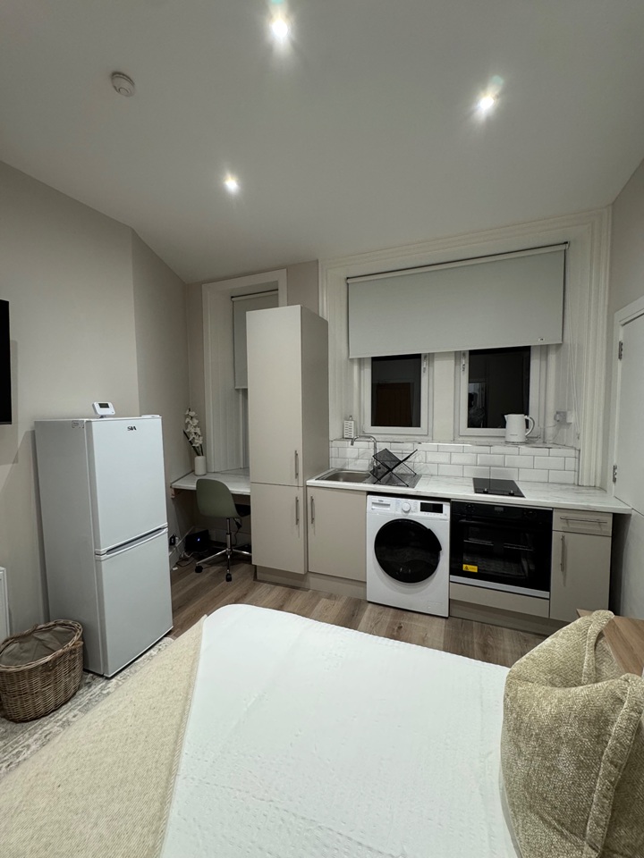 Additional image 4 of Studio Flat, Aberfeldy St, G31, N1 7GU