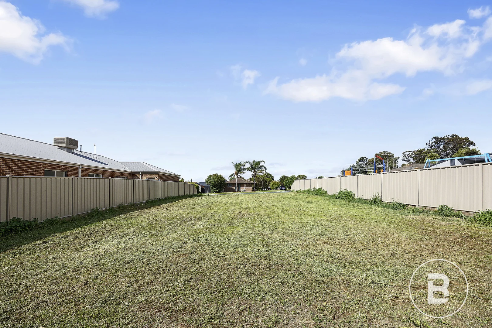 Additional image 2 of 31 Nabilla Crescent, Strathdale VIC 3550