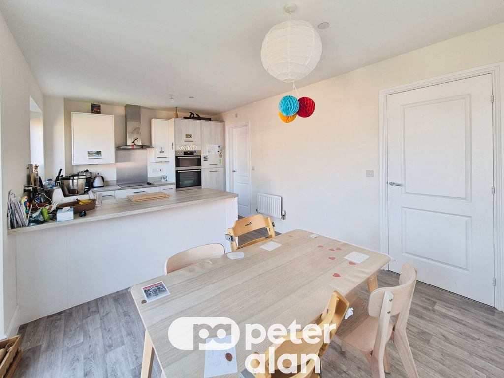 Additional image 5 of 3 bed property to rentQueens Road, Newport NP20