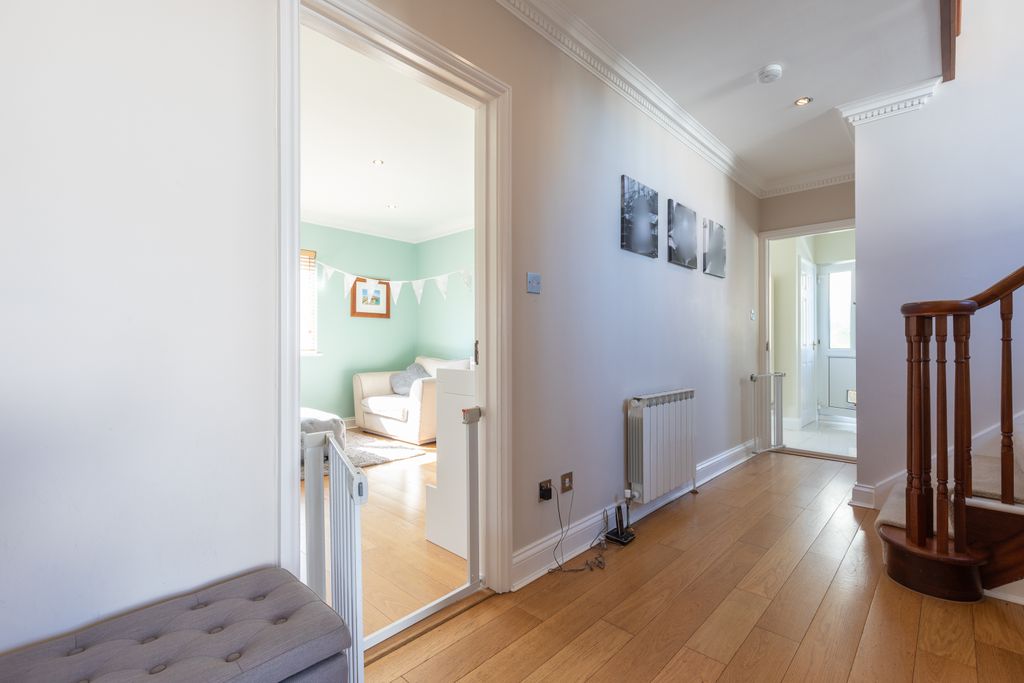 Additional image 4 of 4 bed detached house to rent4 Clos De La Bliase, St. Helier, Jersey JE2