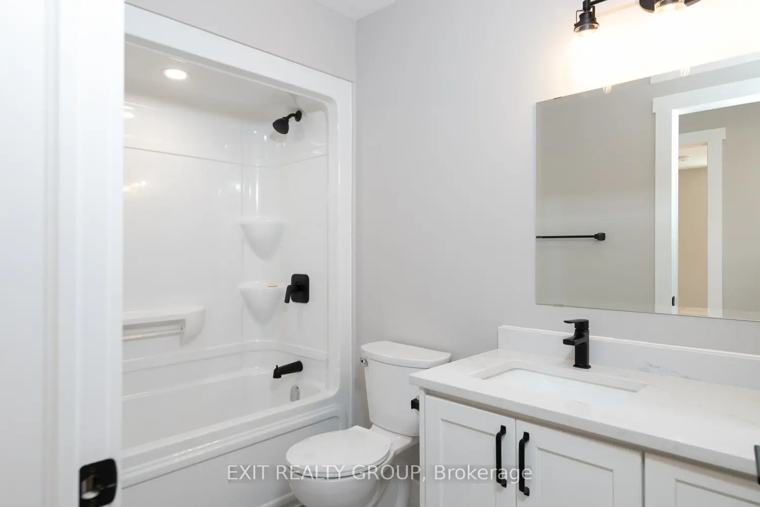 Additional image 11 of 16532 Highway 2