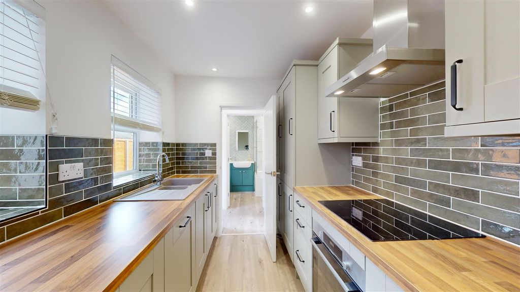 Additional image 5 of 3 bed end terrace house to rentConduit Road, Stamford PE9