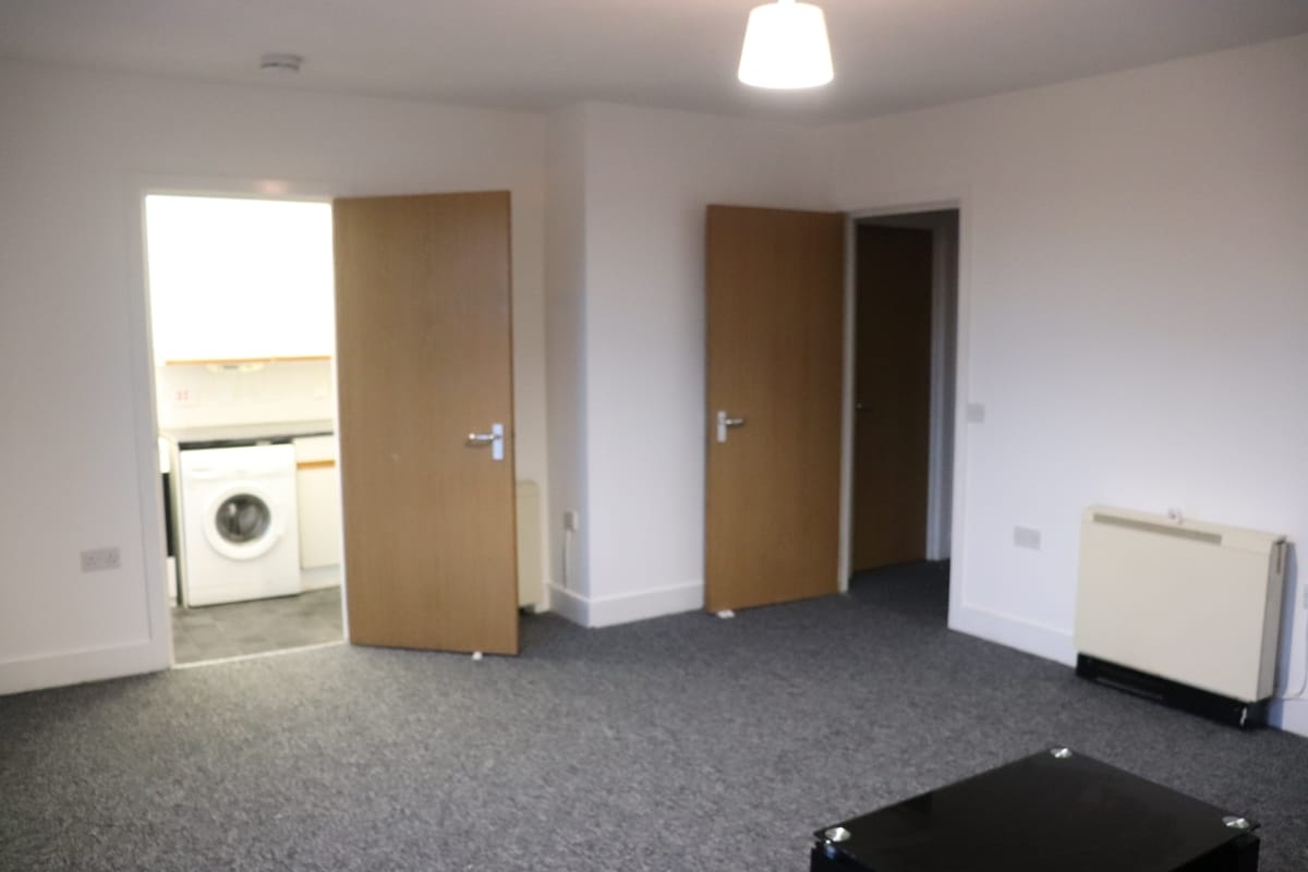 Additional image 2 of Room in a Shared Flat, Dover Street, G3, N1 7GU