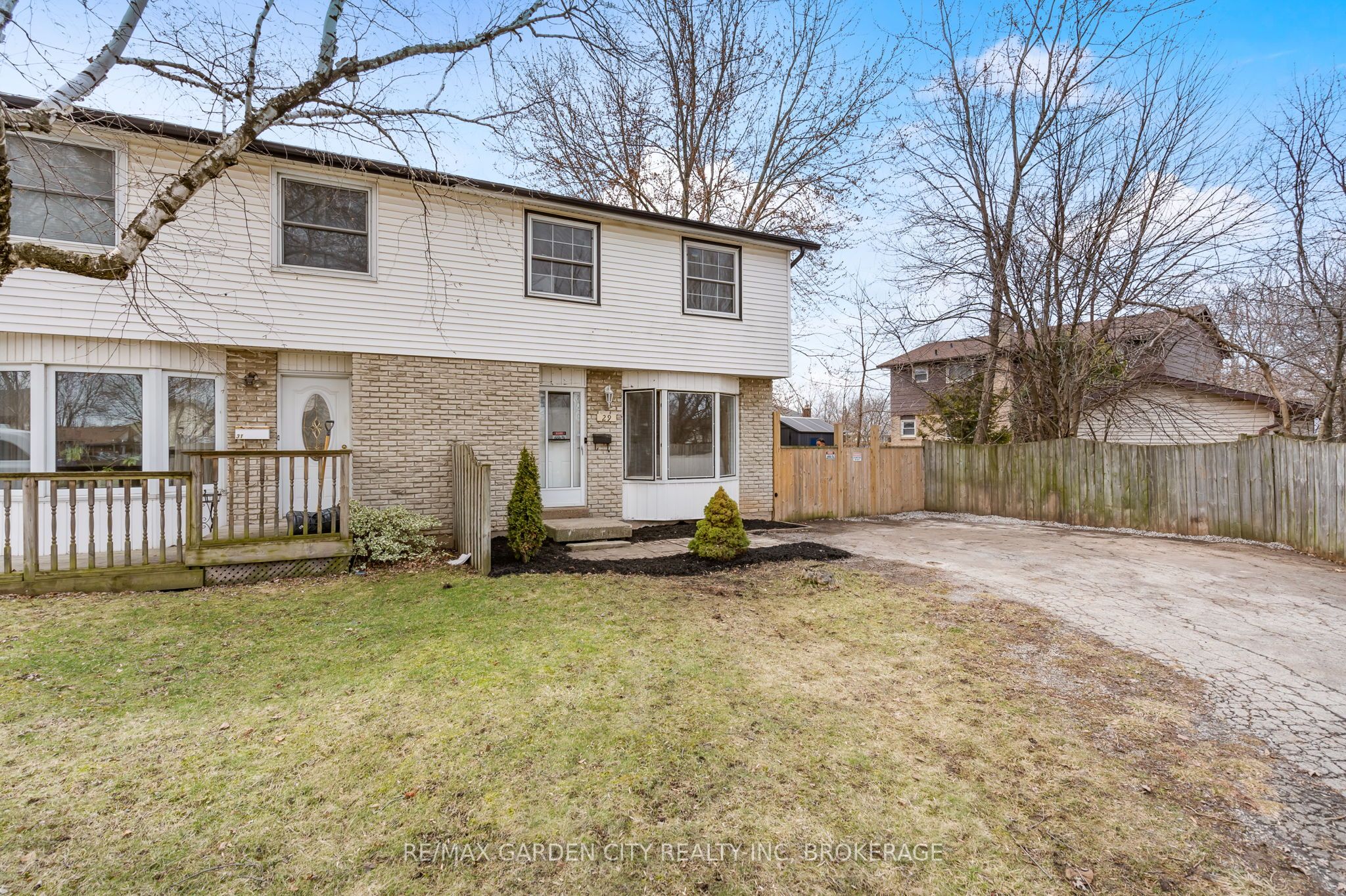 Additional image 2 of 29 Mcdougall Drive, Thorold, ON, L2V 4C4