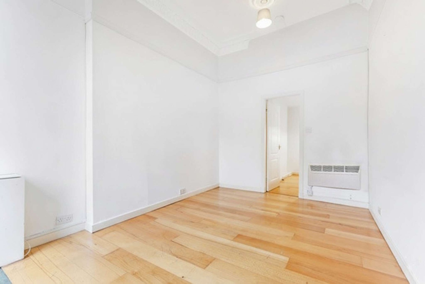 1 Bed Flat, Slateford Road, EH11, N1 7GU