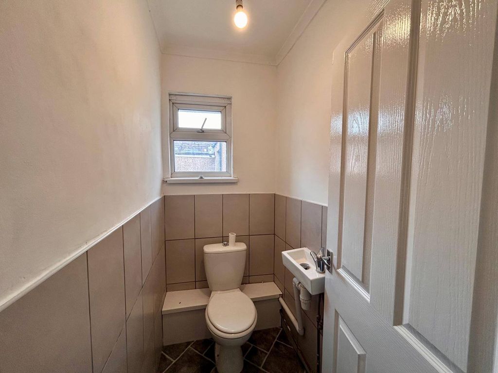 Additional image 10 of 4 bed terraced house to rentTydraw Street, Port Talbot SA13