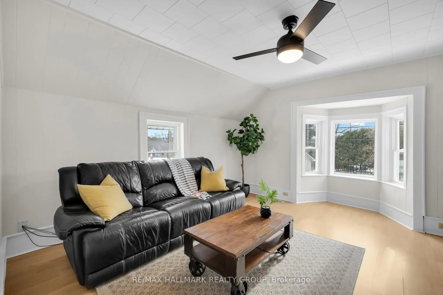 Additional image 13 of 10 Wellington Street