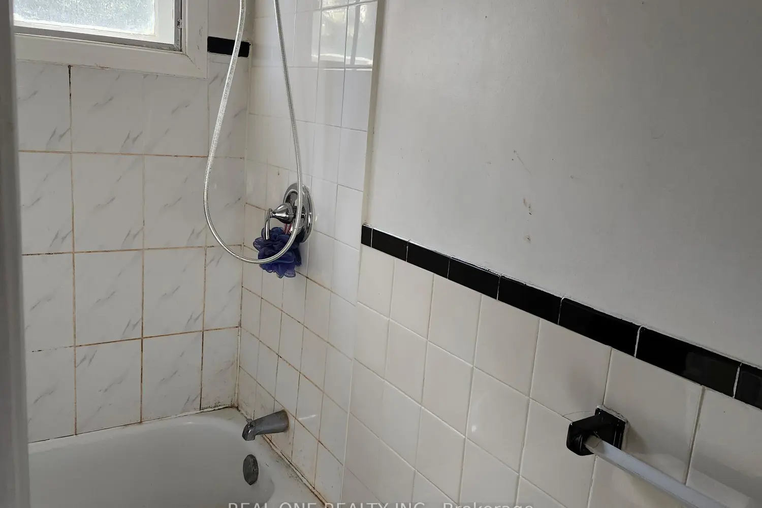 Additional image 6 of 33 Urbandale Avenue