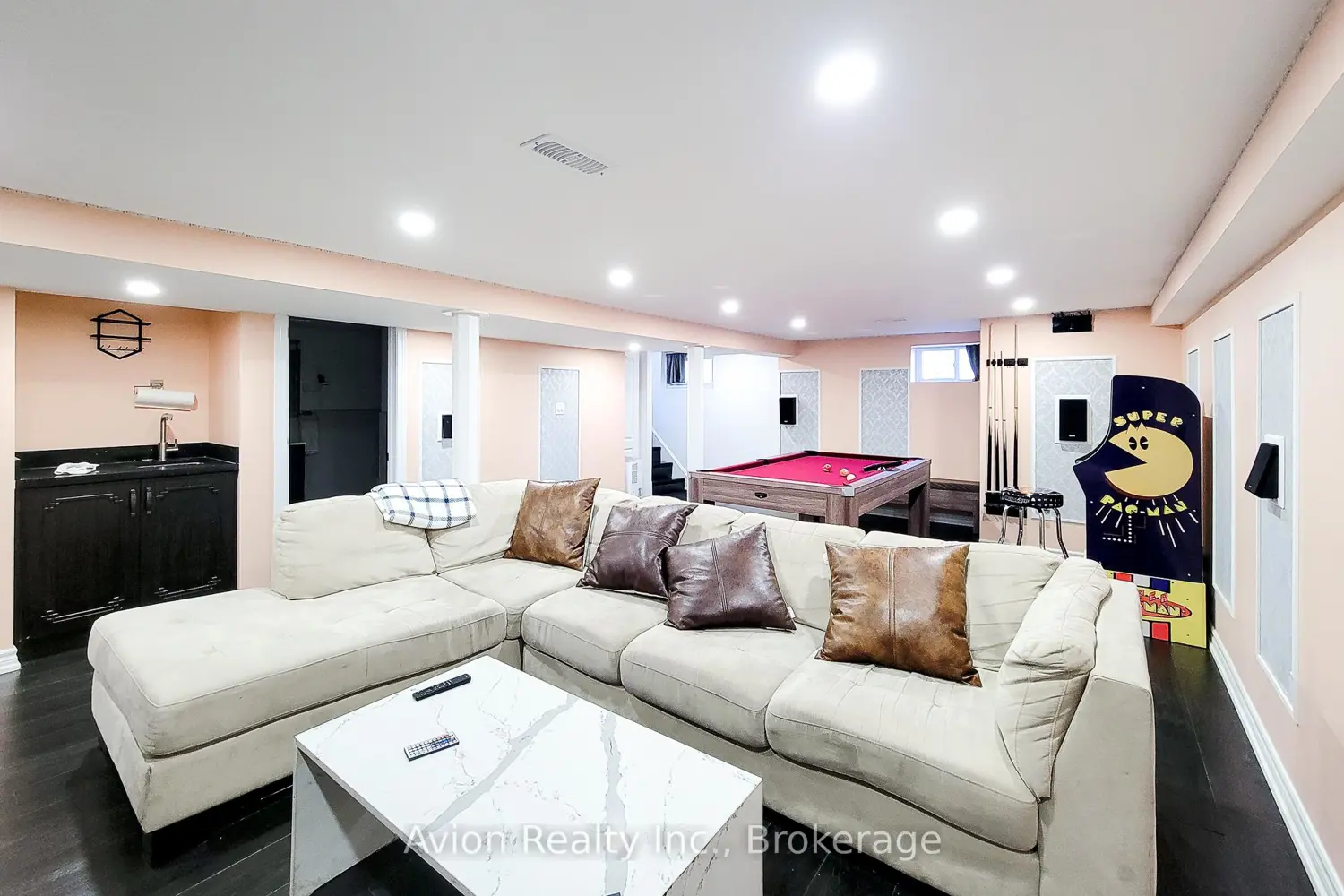 Additional image 17 of 1423 Merrittville Highway