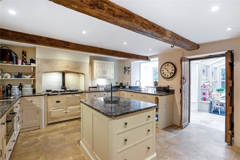 Additional image 12 of 5 bed detached house to rentNettleton, Chippenham, Wiltshire SN14