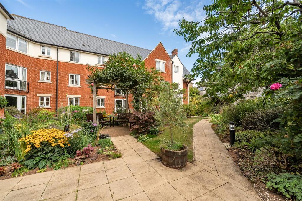 Additional image 11 of Cavendish Lodge, Glastonbury