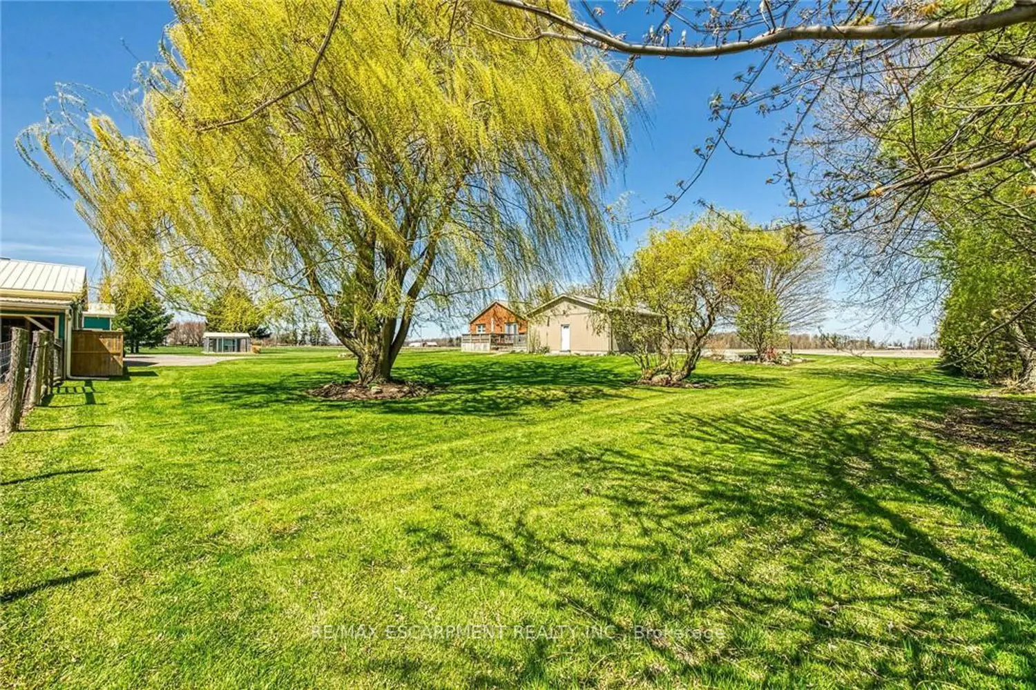 Additional image 14 of 1866 Thompson Road