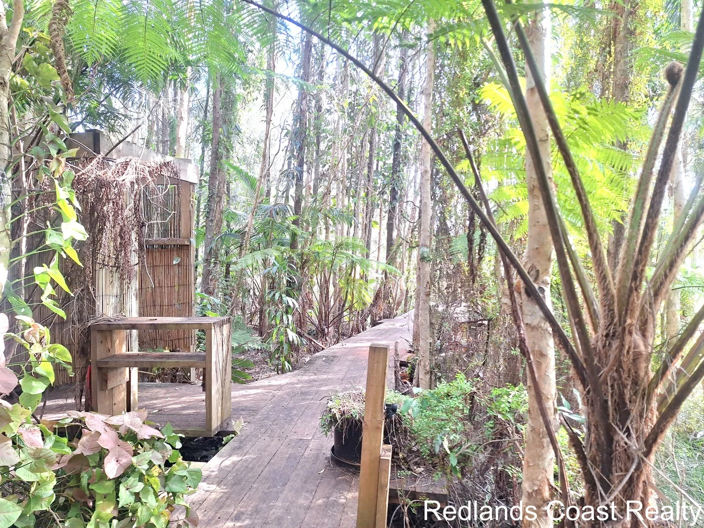 35 Piccaninny St, Macleay Island QLD 4184