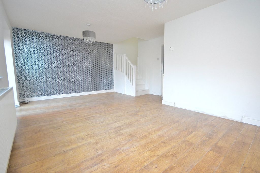 Additional image 4 of 3 bed terraced house to rentLowlands Close, Northampton NN3