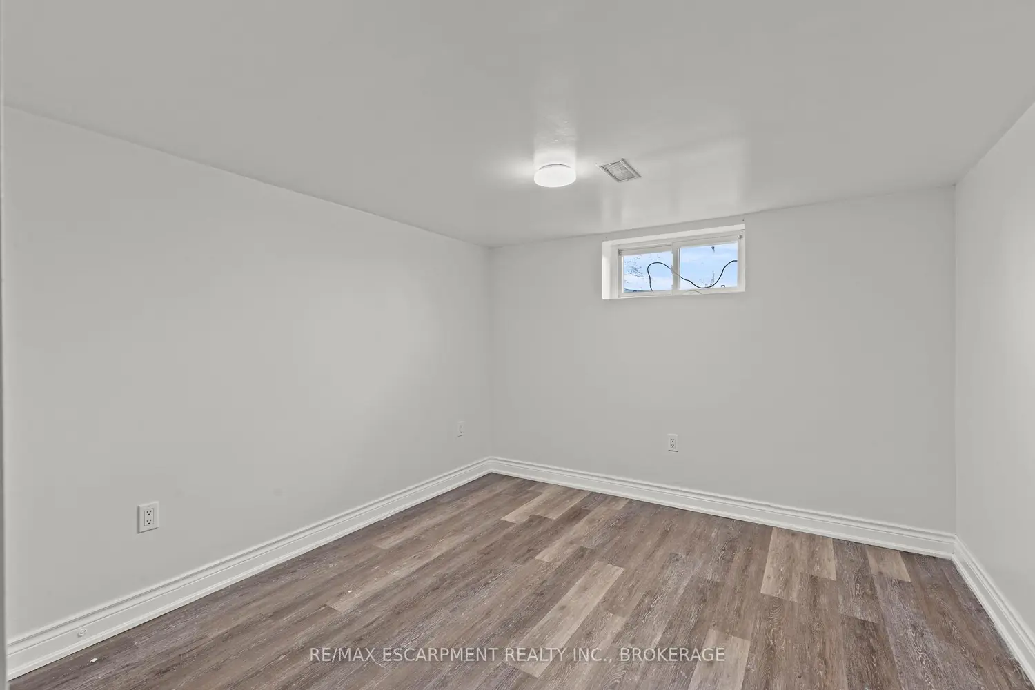 Additional image 12 of 14 Westmount Avenue
