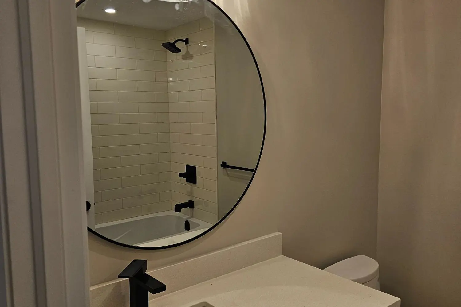 Additional image 7 of 200 Anglo Street 301