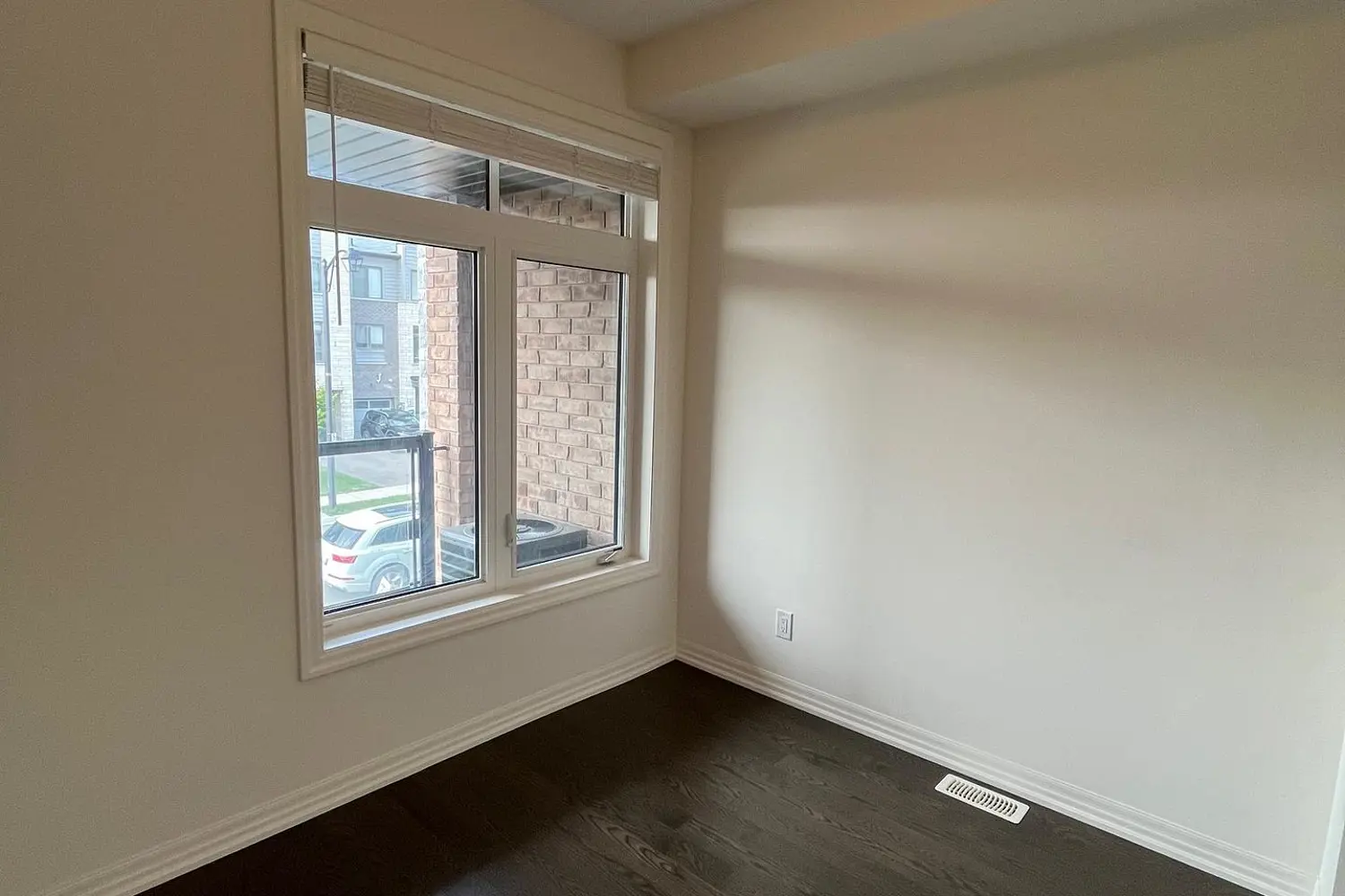 Additional image 5 of 53 Vantage Loop