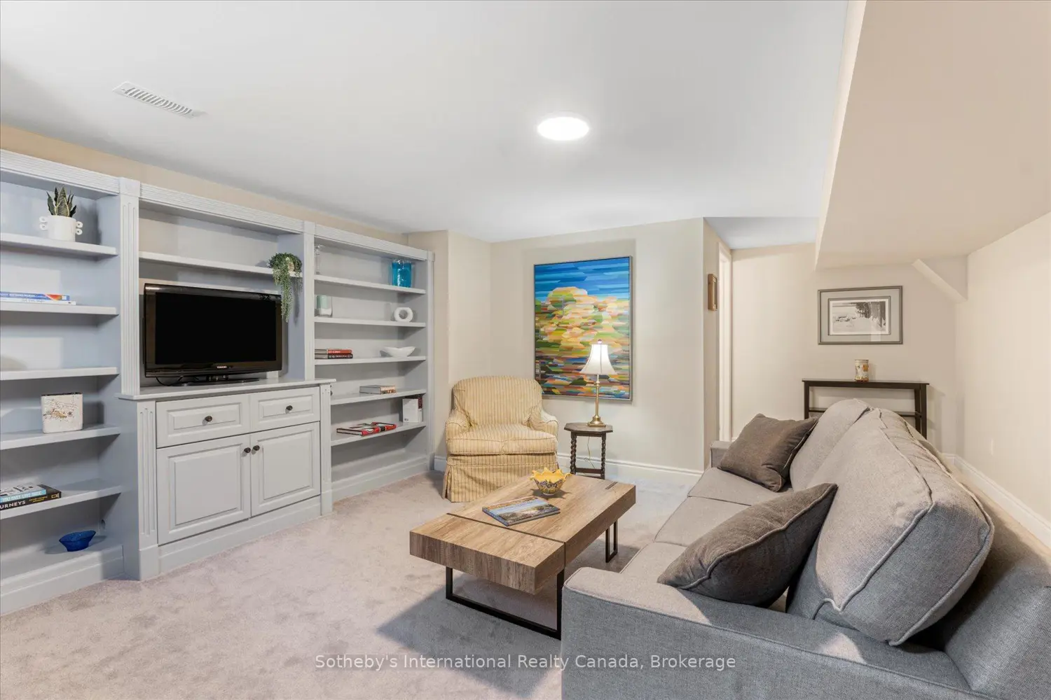 Additional image 12 of 4 Emerson Mews