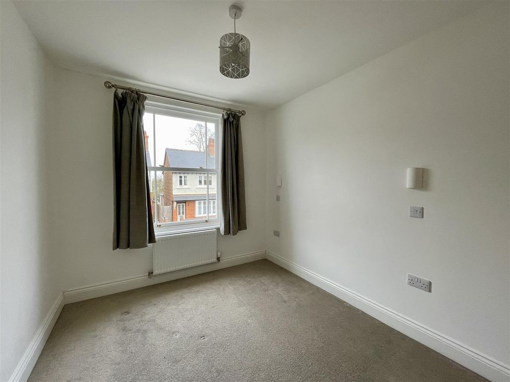 Additional image 12 of 4 bed semi-detached house to rentConduit Road, Stamford PE9
