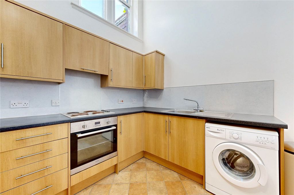 Additional image 9 of 2 bed flat to rentShore Road, Perth PH2
