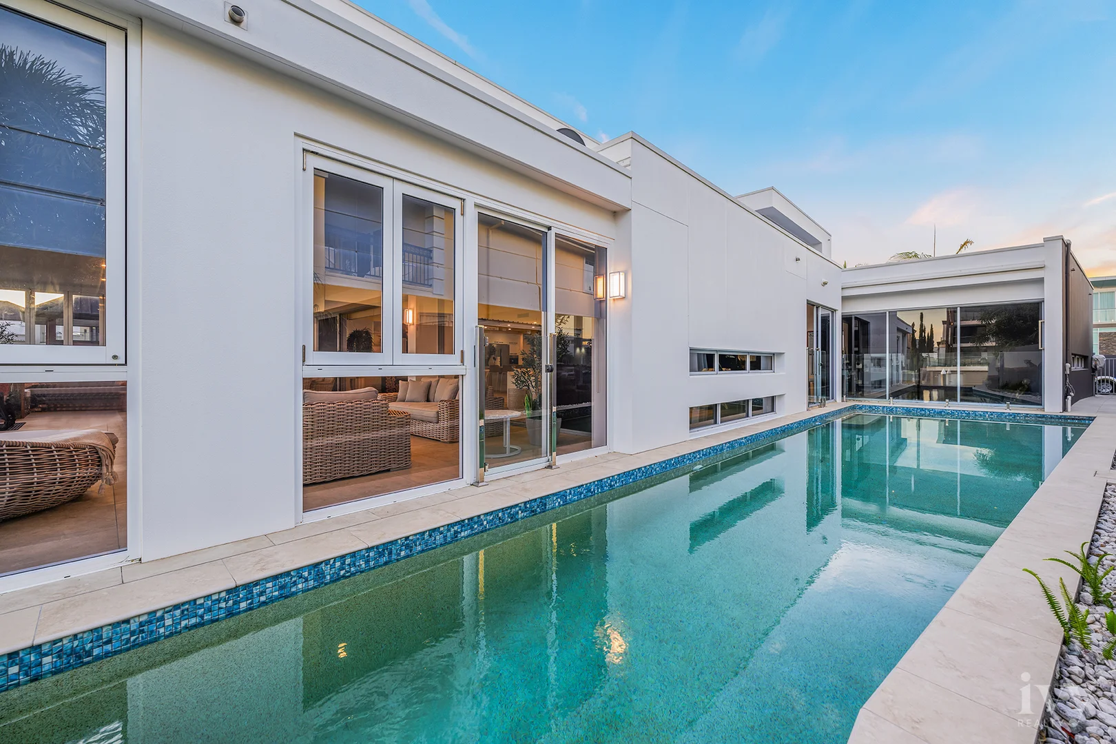 Additional image 3 of 9 Royal Albert Crescent, Sovereign Islands QLD 4216