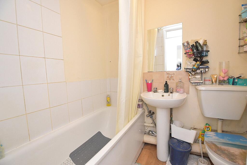 Additional image 8 of Malthouse Close, Wincanton, Somerset, BA9